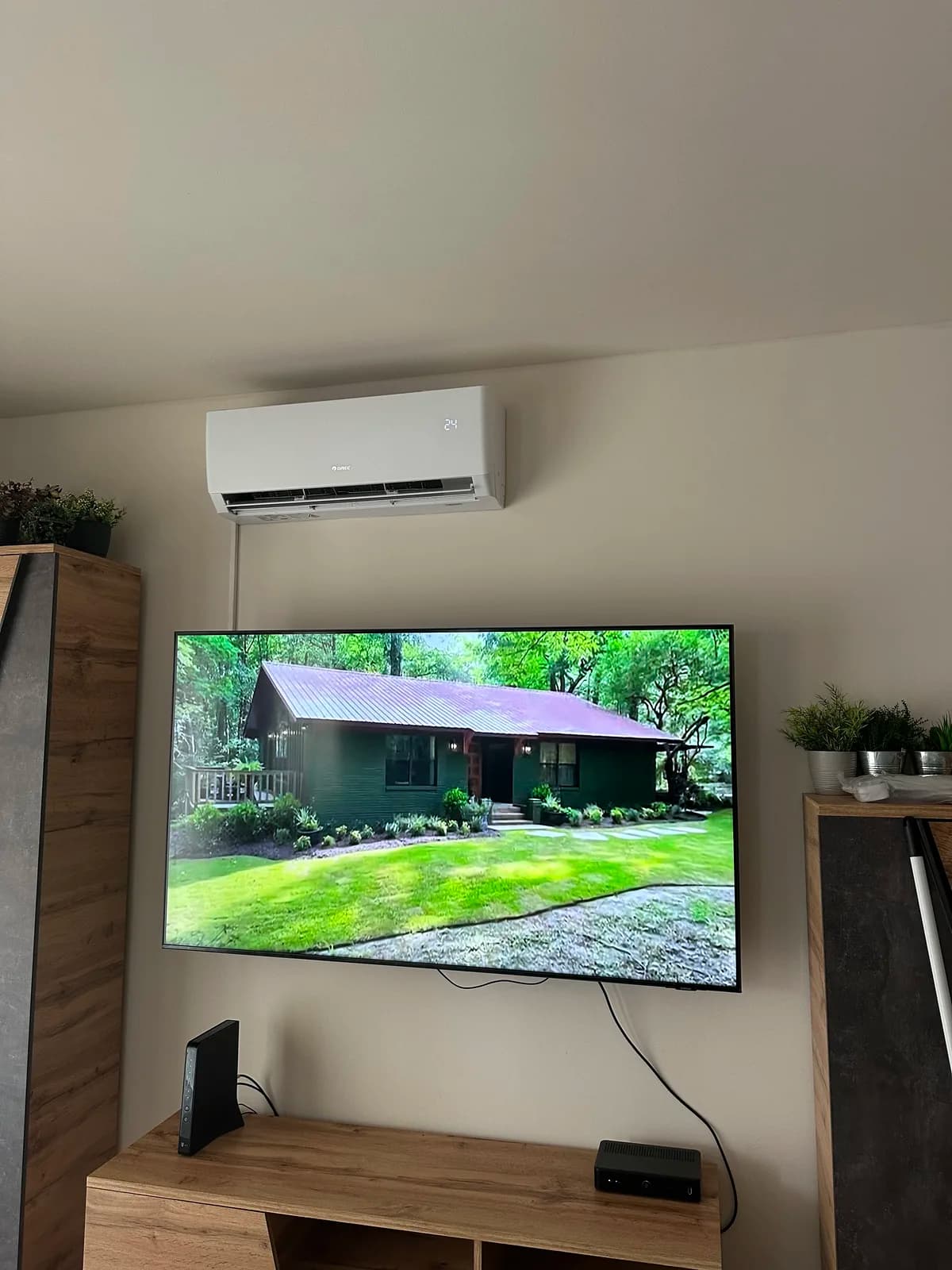 Split klíma telepítése nappaliba
